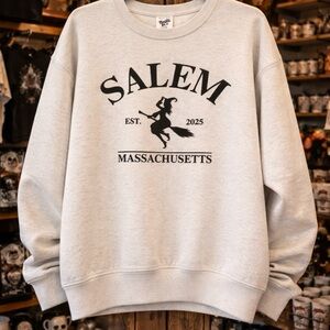 Cozy Sweatshirt Crewneck Salem Witch Graphic Heather Oatmeal Soft Massachusetts